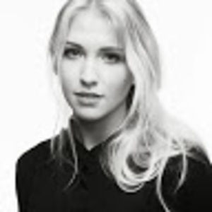 Meet your Posher, Demi